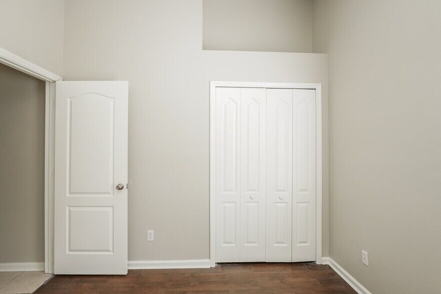 Building Photo - 6859 Bouganvillea Crescent Dr