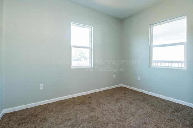 Building Photo - 1601 S Pattie St