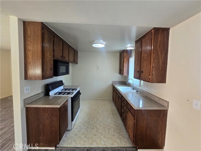 Building Photo - 359 Woodland Pl