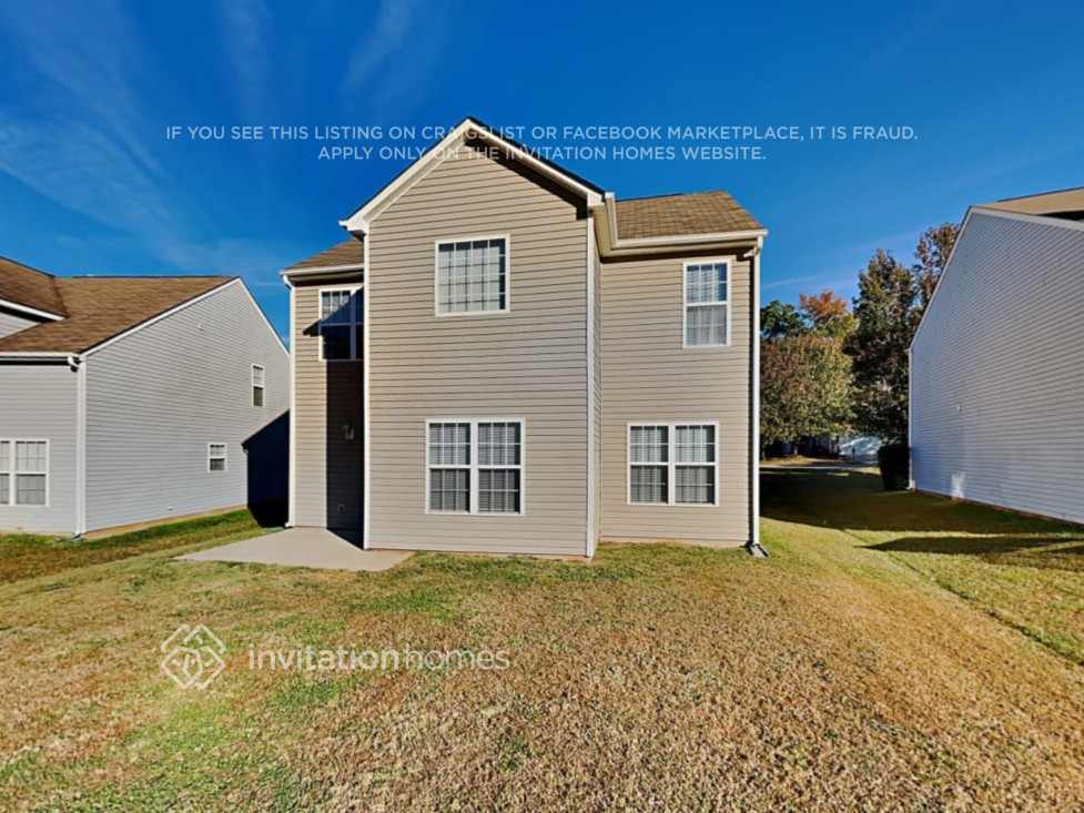 Building Photo - 7211 Hidden Creek Dr