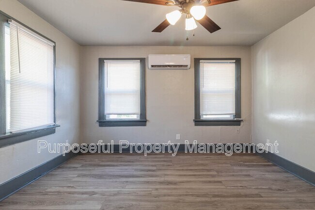 Building Photo - 2313 NW 16th St