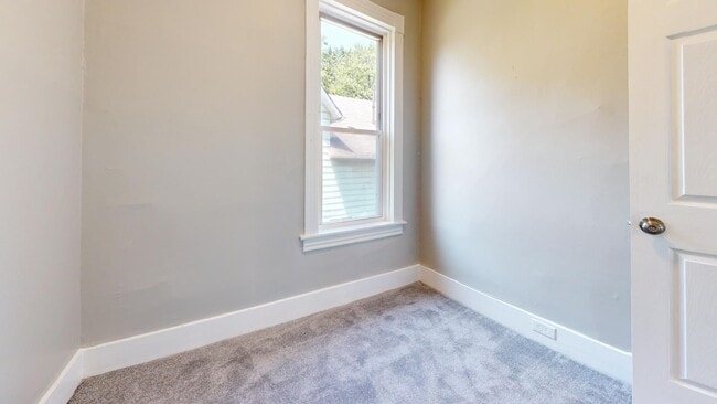Building Photo - 3224 Walton Ave