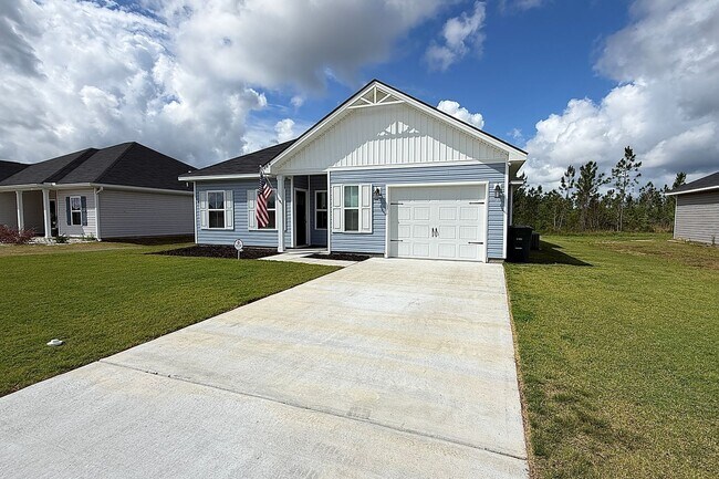 Building Photo - COMING JUNE 2026! (Pet Friendly)