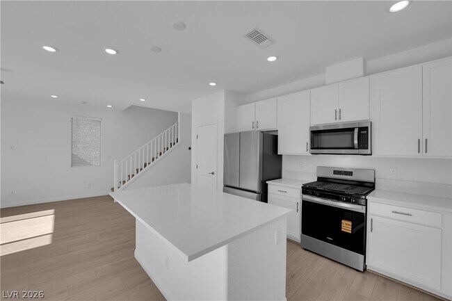 Building Photo - 10234 Restless River St