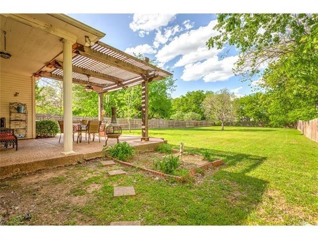 Building Photo - 231 E Vine St