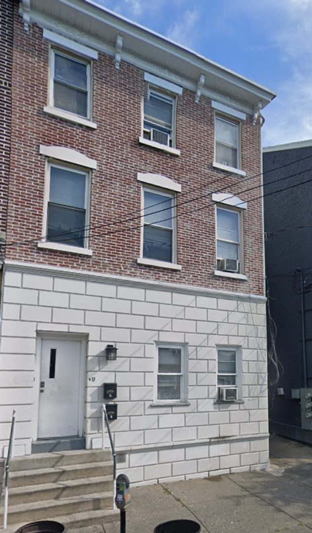 Primary Photo - 617 W Turner St