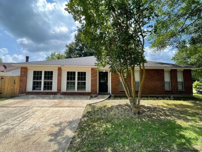 Primary Photo - 13701 Gentilly Ct