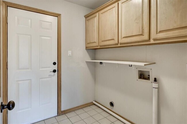 Building Photo - 21415 Boggy Ford Rd