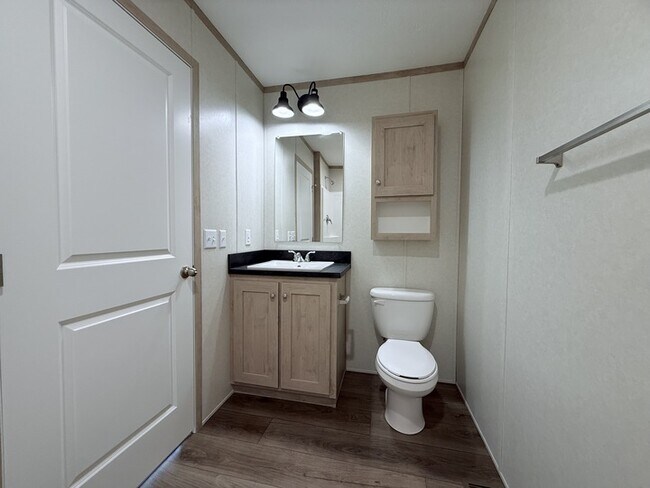 Building Photo - 52963 N Yorktown Ct