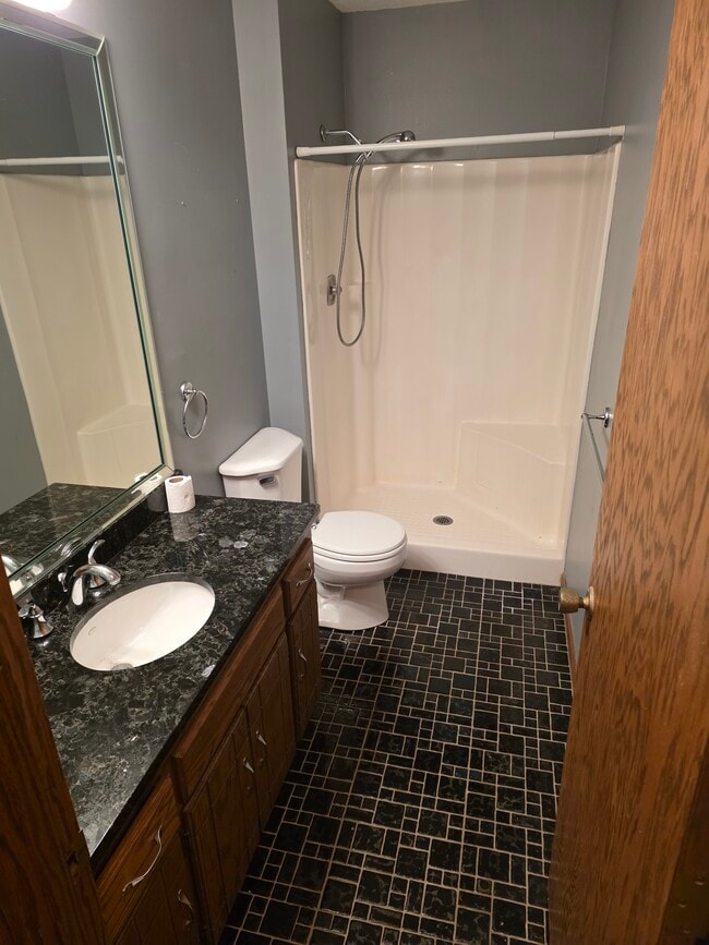 Building Photo - 4110 Juneau Ln N