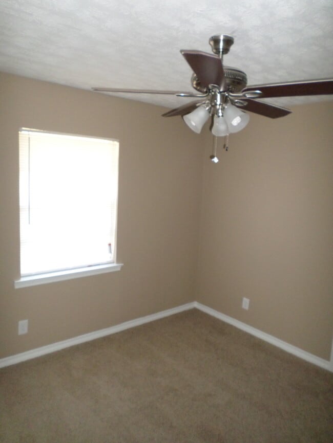 Building Photo - 1256 Whispering Trail