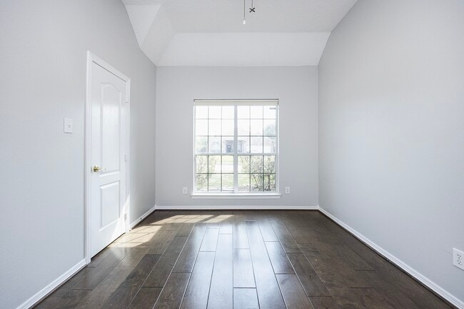 Building Photo - 19423 Arbor Pines Ln