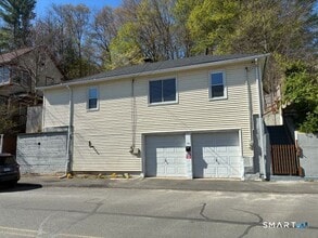 Building Photo - 68 New St