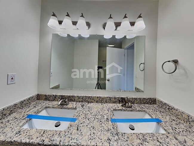 Building Photo - 7772 Williamson Ln