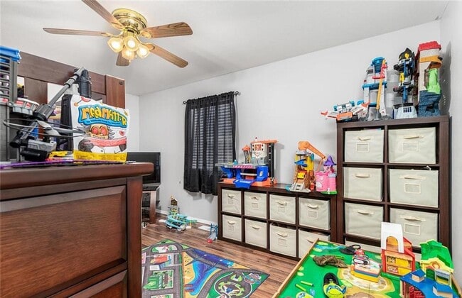 Building Photo - Beautiful 3 Bedroom, 2 Bathroom Home in No...