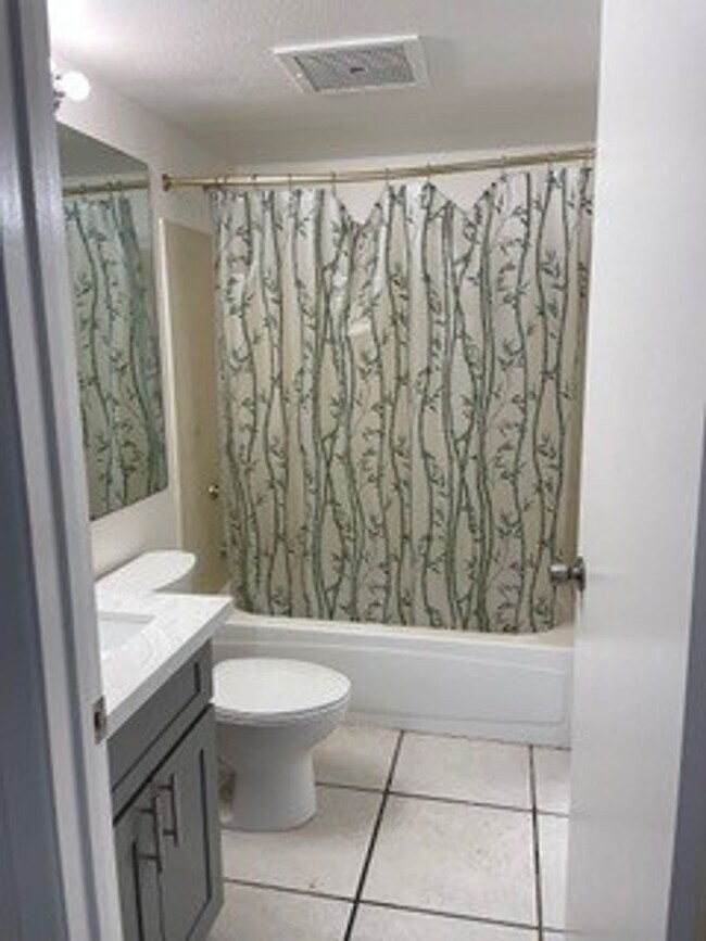 Building Photo - South Maui - Keonekai Villages - Ground Floor Furnished 2BR/1.5BA with 2 parking spaces