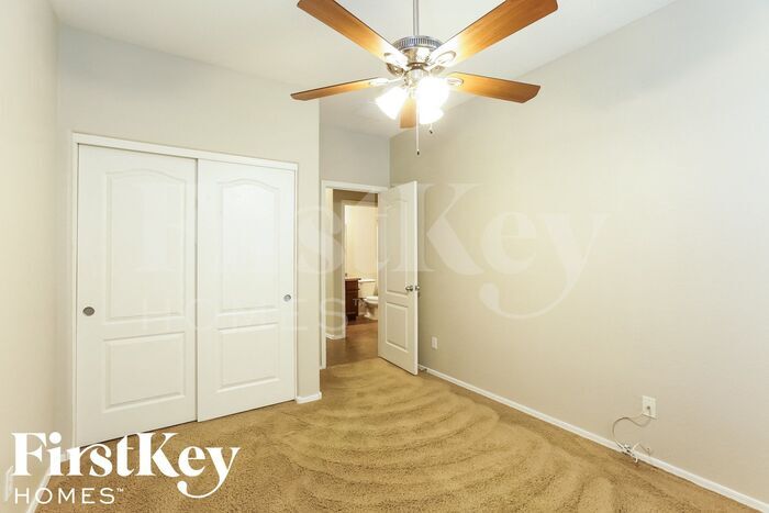 Building Photo - 481 S 173rd Dr