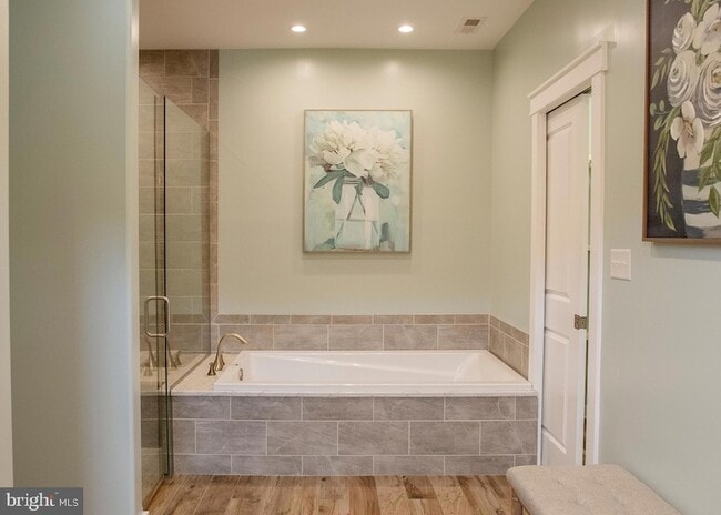 Building Photo - 23296 Wilder Way