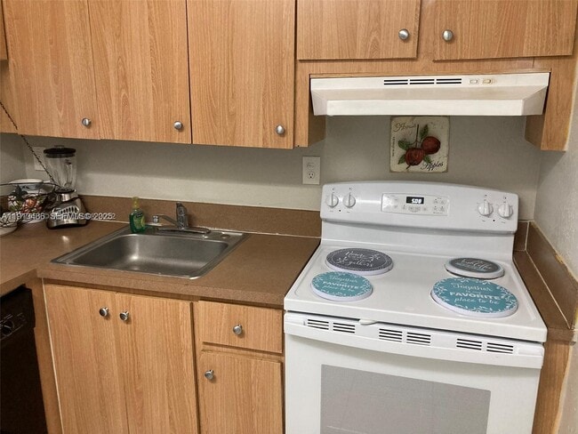 Building Photo - 10900 SW 104th St