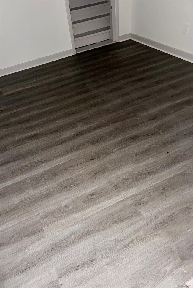 Building Photo - 980 US-209