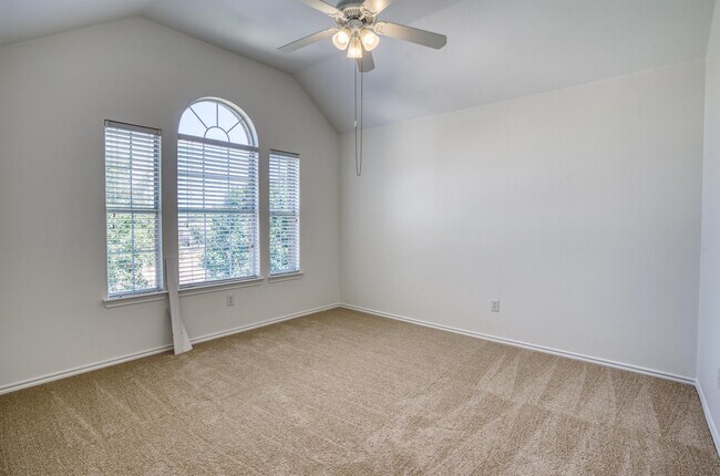Building Photo - 9909 Delamere Dr