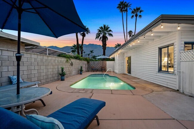 Building Photo - 572 N Calle Marcus