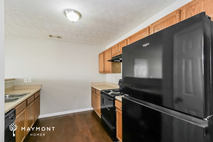 Building Photo - 45 Deadwood Ln