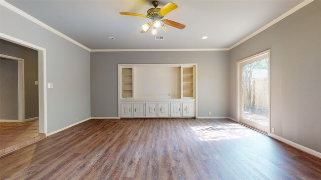 Building Photo - 12618 Misty Valley Dr