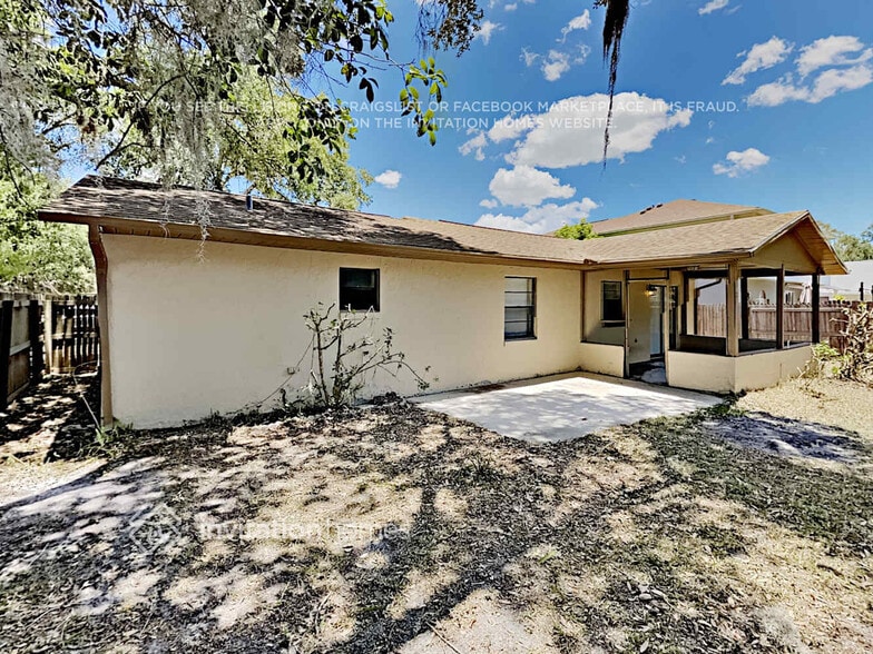 Building Photo - 613 Mayan Pl