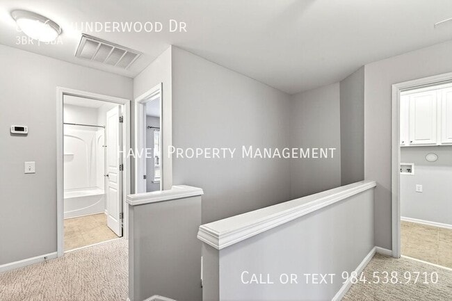 Building Photo - 8616 Thunderwood Dr