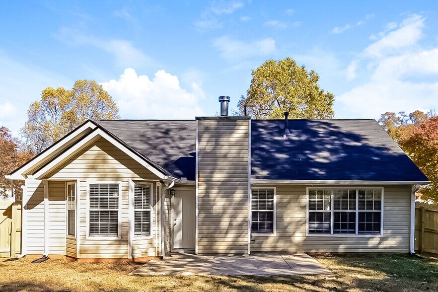 Building Photo - 210 Coldsprings Ct
