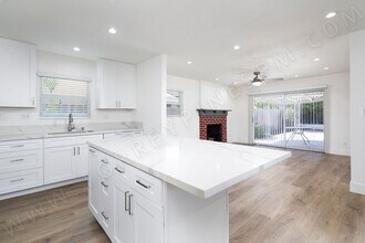 Building Photo - OPEN HOUSE: 11/1 2-3PM ~ Fully Renovated 4...