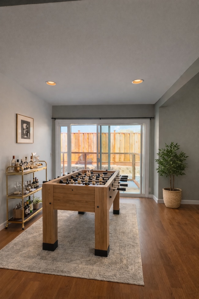 Building Photo - 1878 Autumn Oak Dr