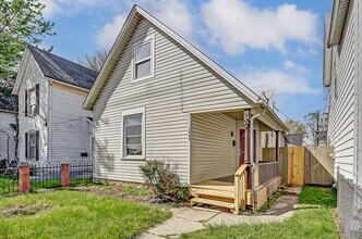Building Photo - Charming 4 bedroom, 1 bathroom