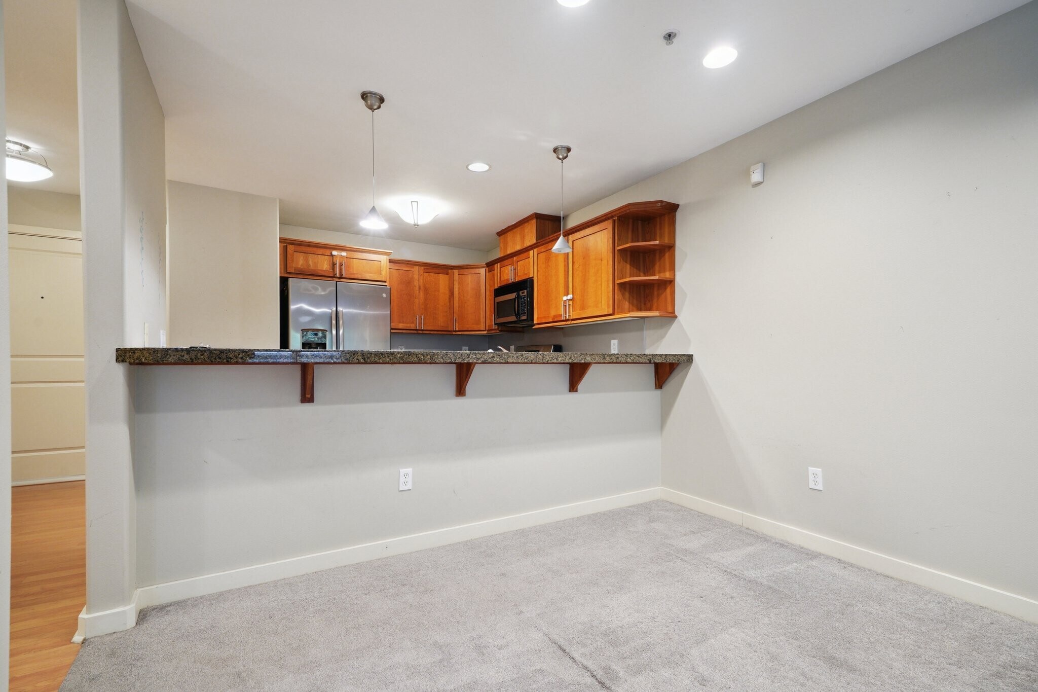 Building Photo - 1415 6th Ave N