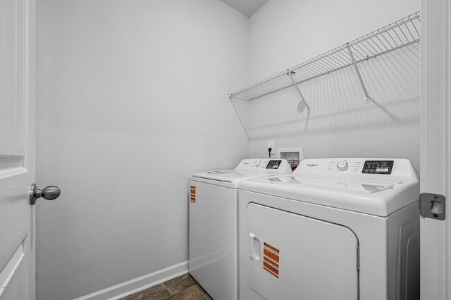 Building Photo - 1512 Mountain View Dr