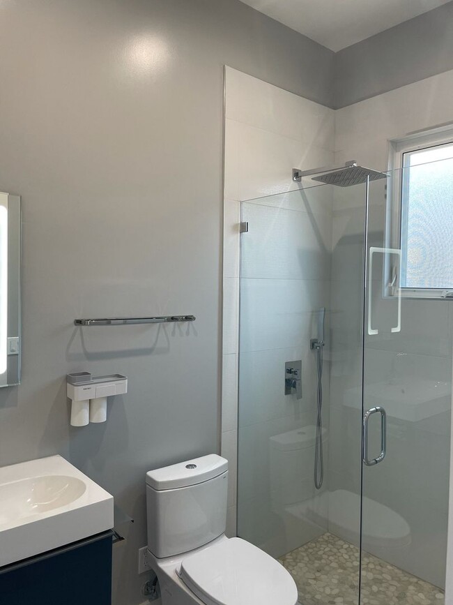 Building Photo - SUNNYVALE - Brand New Construction. 4 Bed ...