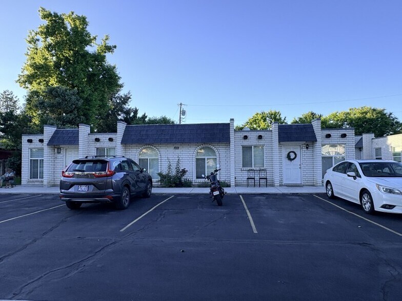 Building Photo - 375 W 550 N