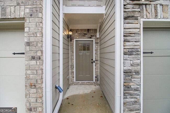 Building Photo - 2249 Mulsanne Dr