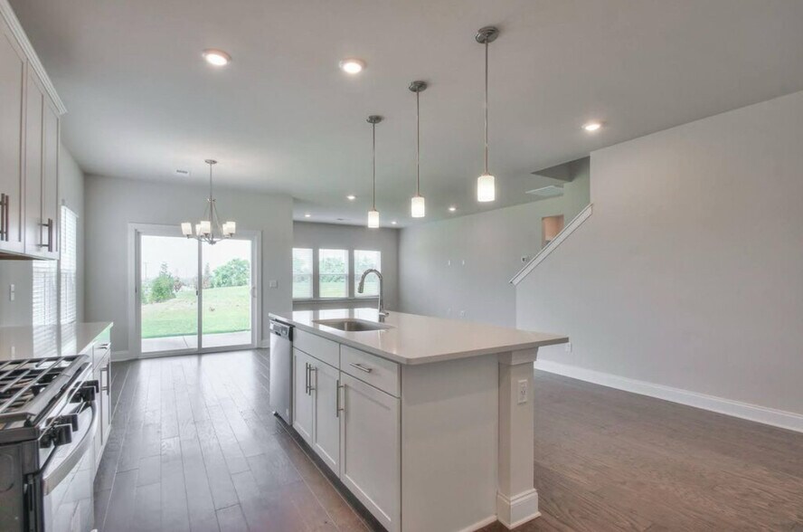 Building Photo - 1095 Holland Ridge Way