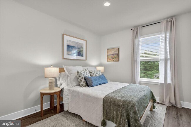 Building Photo - 37 Wisdom Ln