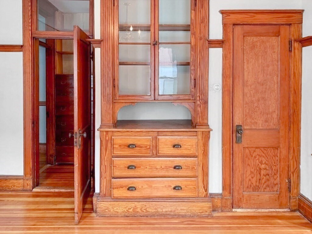 Building Photo - 8 Wyvern St