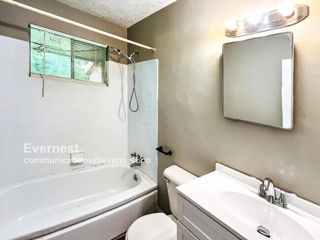 Building Photo - 3510 Mimbro Ln