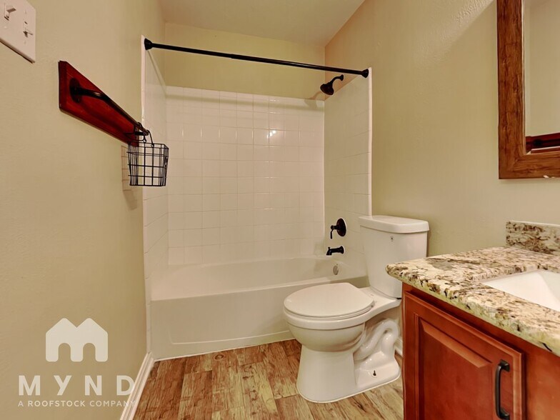 Building Photo - 2810 Orchid Tree Ln