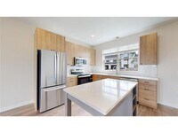 Building Photo - 1411 190th Ave NE