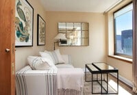 Building Photo - 117 W 58th St