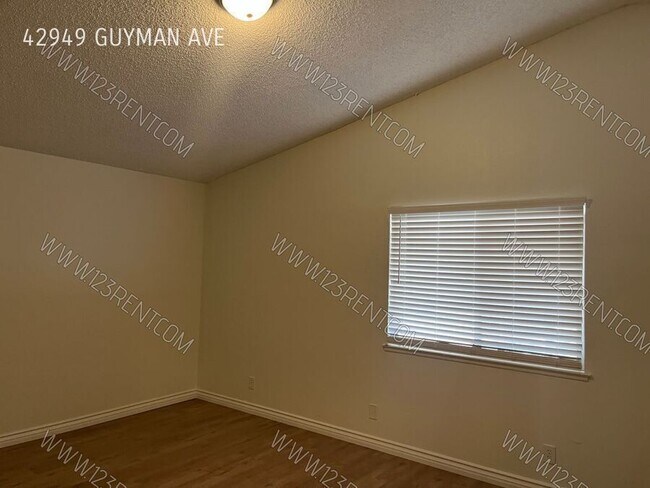 Building Photo - 42949 Guyman Ave