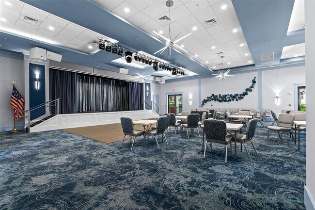 Building Photo - 14747 Cumberland Dr