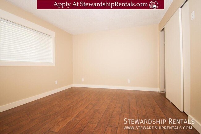 Building Photo - 5017 SE 45th Ave