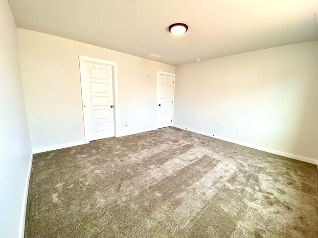 Building Photo - 4 Bedroom 2 Bath Single Level in Meridian Eagle & Ustick available 06/22/26